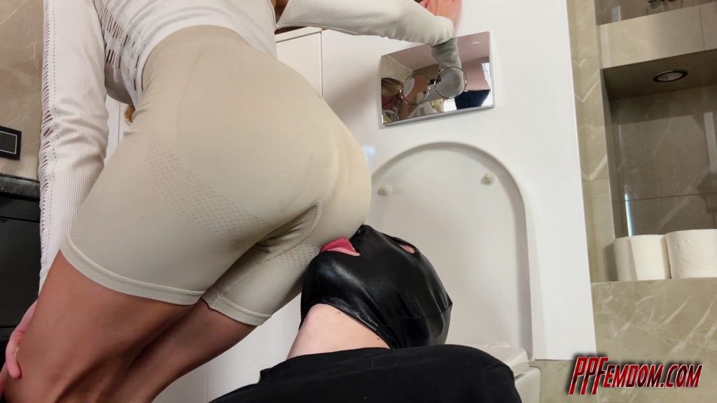 Toilet Slave Licks Mistress Dorimills Ass After Farting Femdom
