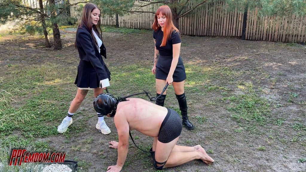 Double Whipping Femdom Outdoor